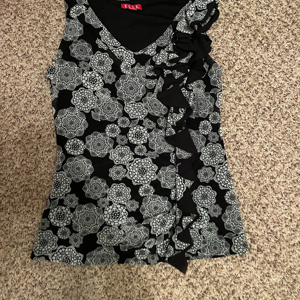 Elle Monochrome Floral Blouse